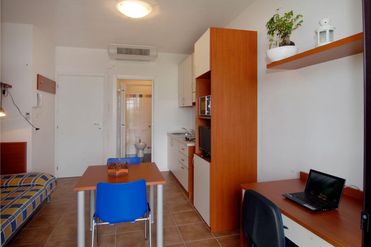 Portici del centro storico vicino alla residenza
